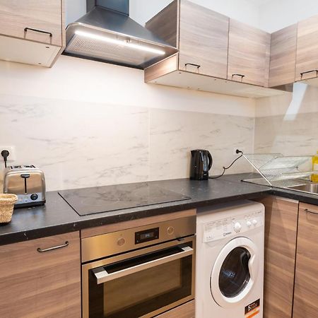 Appartement cœur de ville - Au calme - WiFi - Four, Lave-sèche Linge Pau Esterno foto