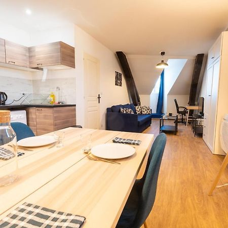 Appartement cœur de ville - Au calme - WiFi - Four, Lave-sèche Linge Pau Esterno foto