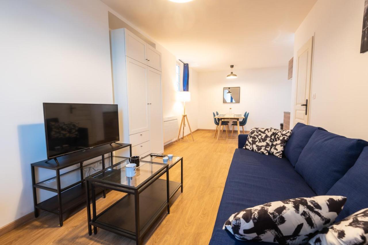 Appartement cœur de ville - Au calme - WiFi - Four, Lave-sèche Linge Pau Esterno foto