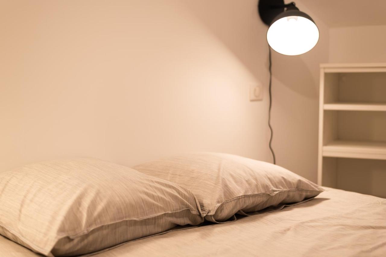 Appartement cœur de ville - Au calme - WiFi - Four, Lave-sèche Linge Pau Esterno foto
