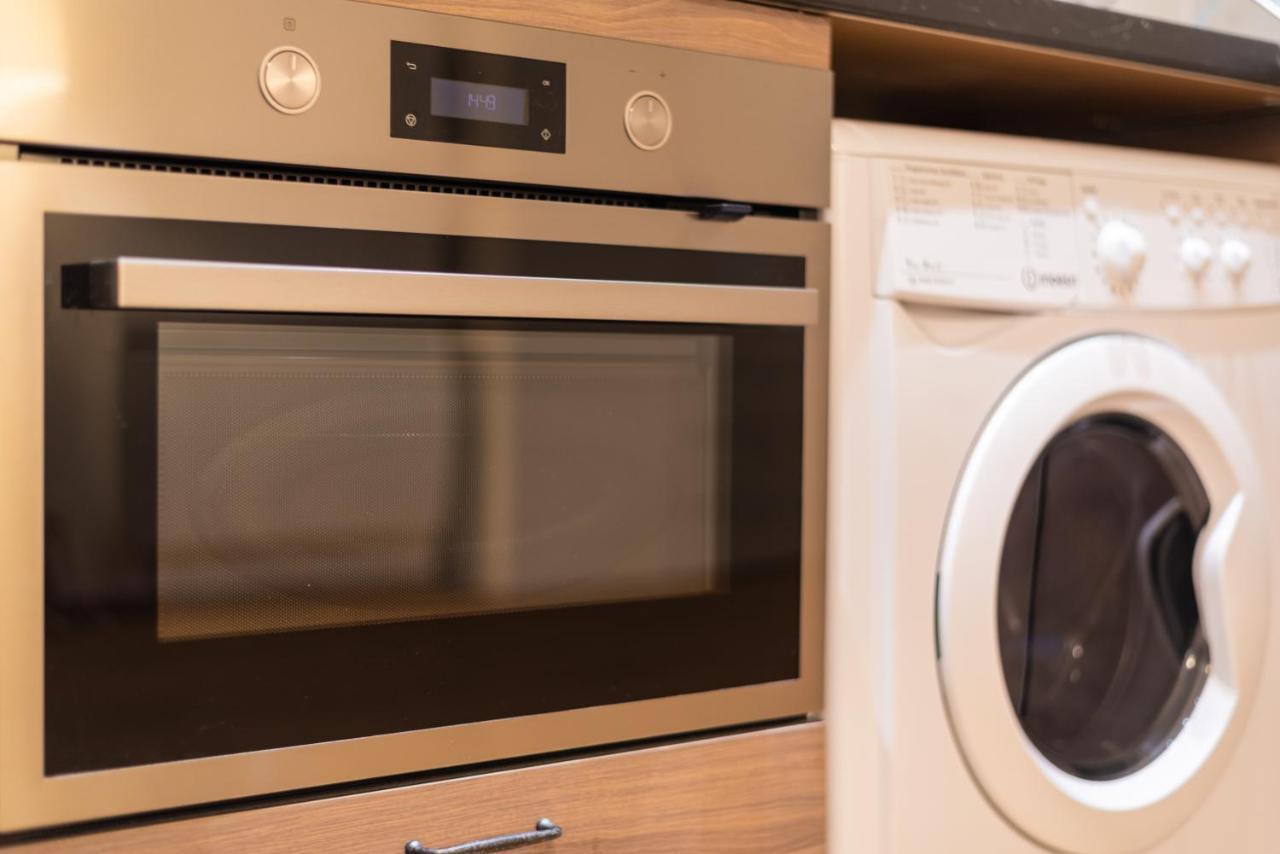 Appartement cœur de ville - Au calme - WiFi - Four, Lave-sèche Linge Pau Esterno foto