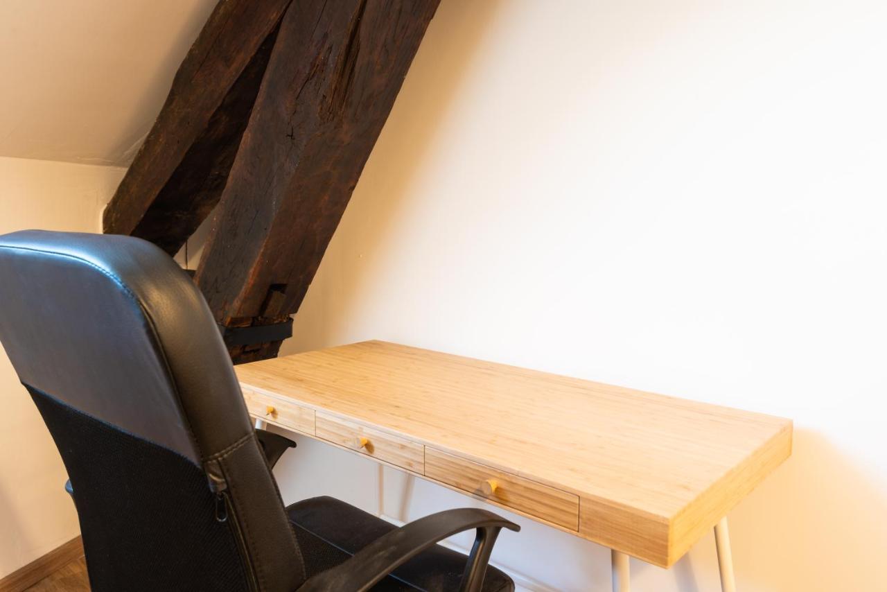Appartement cœur de ville - Au calme - WiFi - Four, Lave-sèche Linge Pau Esterno foto